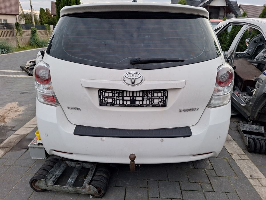 Toyota verso  1.8 valvematic automat czesci