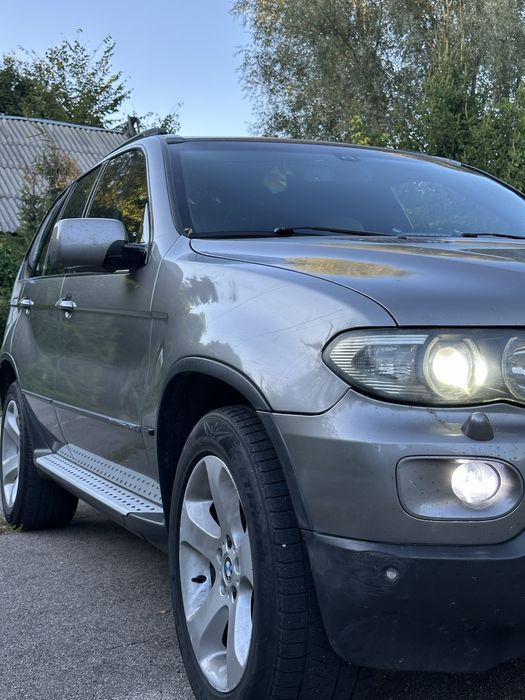 Продам BMW x5 e53