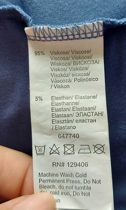 Cienka bluzka, naklejka kwiaty, napisy, Rainbow, 40-42, 2