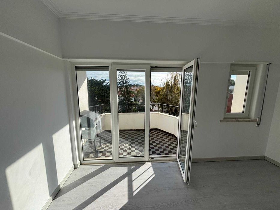Apartamento t2 com Parqueamento à venda Cascais