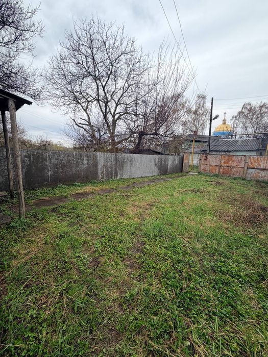 Продам півбудинку