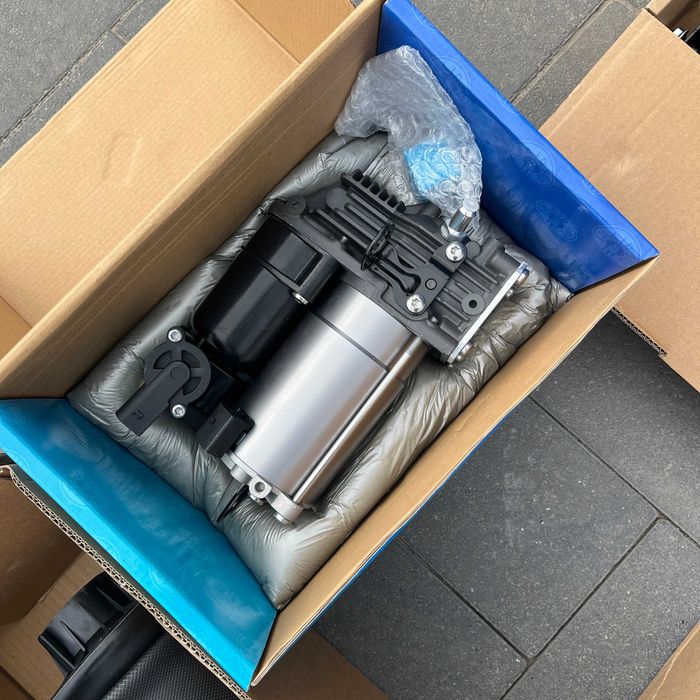 Компрессор пневмостойка амортизатор BMW БМВ E61E70F07F11F01F02E39E53