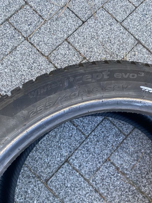 Komplet opon zimowych do BMW 3, G20, Hankook Winter evo3, 225/45/18 i 255/40/18