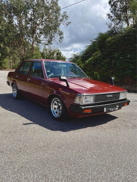 Toyota Corolla DX RWD — photo 3