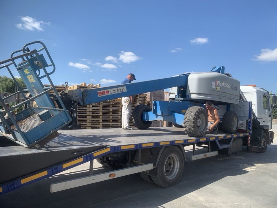 Евакуатор кран маніпулятор бульдозер Жовква Львів