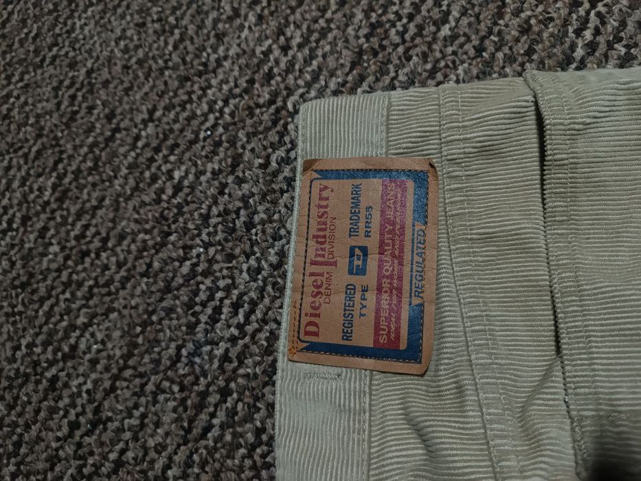 Продам брюки diesel