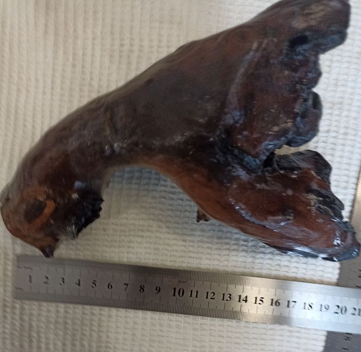 Коряги дуже гарні  для акваріума або для тераріума 2шт 250гр одна .