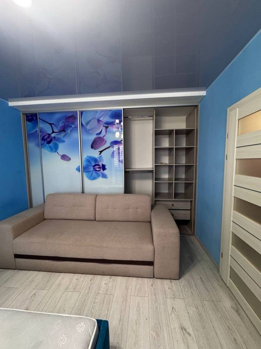 Продаж 1-кімнатної квартири, вул. Івасюка, поруч ТРЦ Арсен