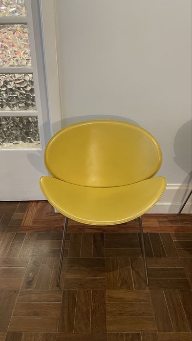 Cadeirão "Orange Slice" amarelo