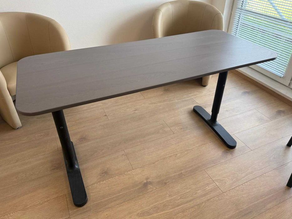 Biurko IKEA BEKANT 140 x 60 cm z regulowaną wysokością
