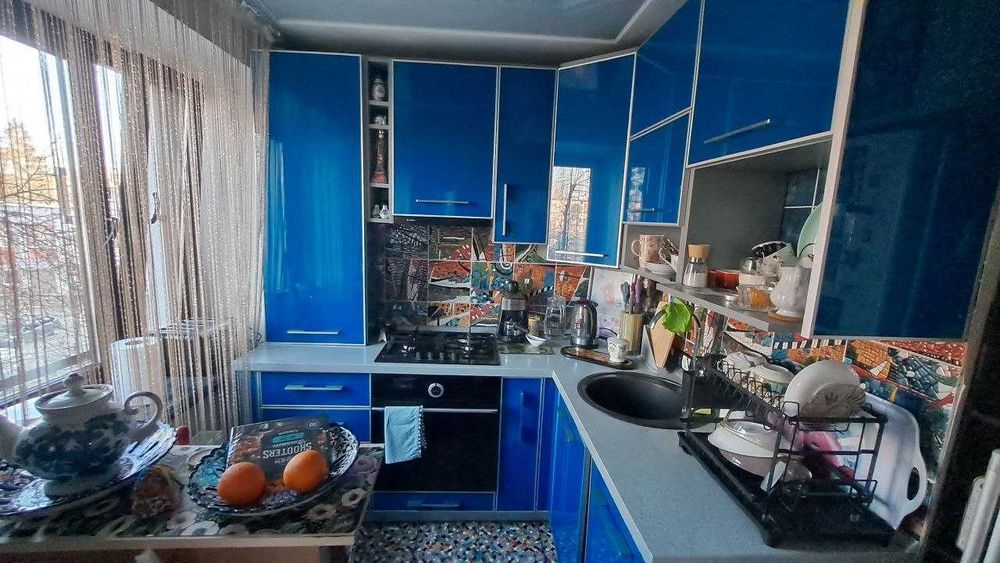 Продам 3 кім кв, просп-Юности!!!