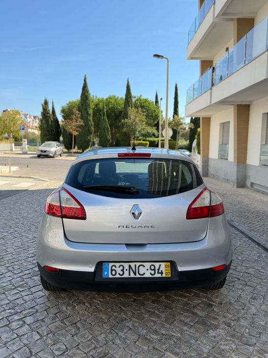 Renault megane 1.6 gasolina 110 cv impecável