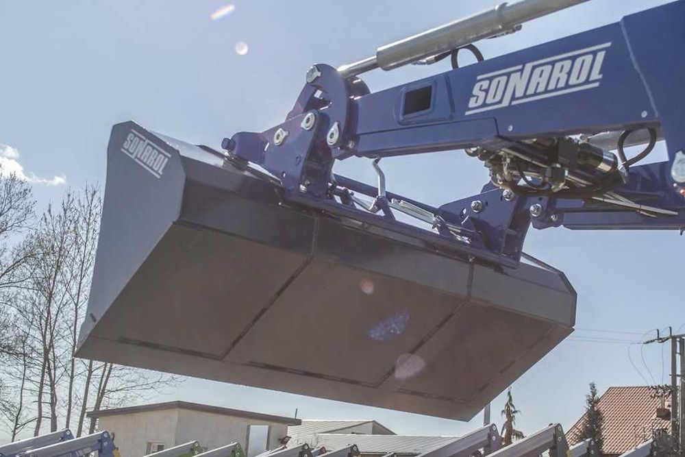 Osprzęt do ładowacza czołowego TUR ! Krokodyl do obornika SONAROL