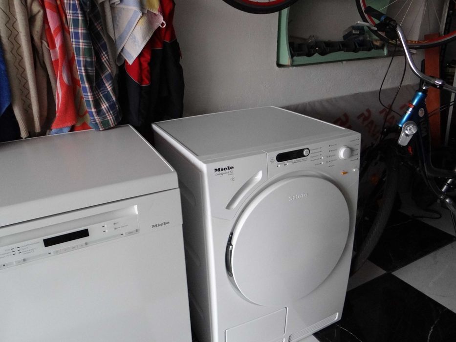 Suszarka  Miele T7946 C  kondensacyjna z pompą ciepła .