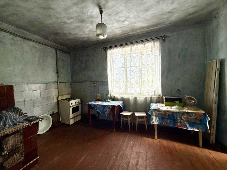 Продаж будинку с Вівня