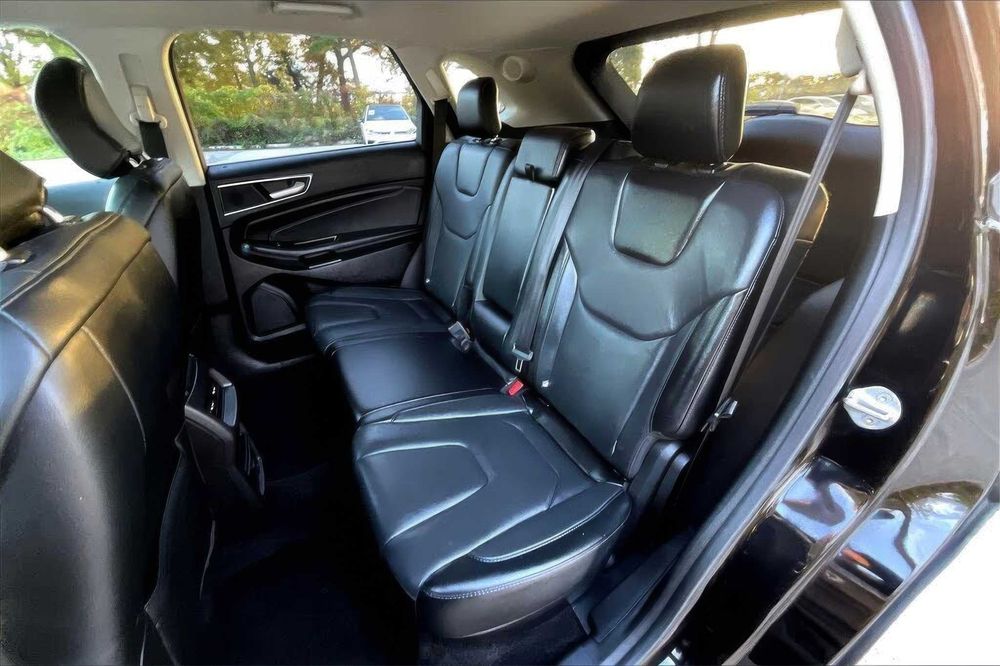 Ford Edge Titanium      2018