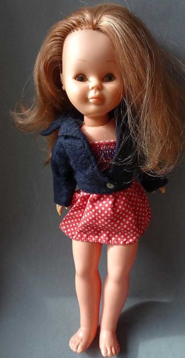 Antiga boneca Nancy da Famosa articulada com roupa original