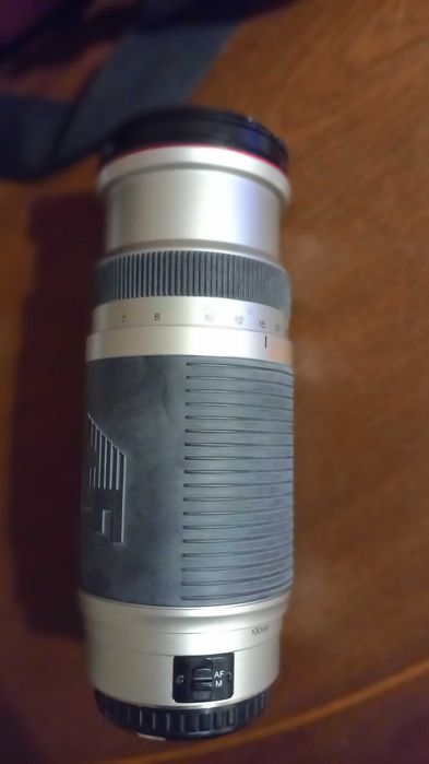 Máquina fotográfica analógica Canon EOS 300