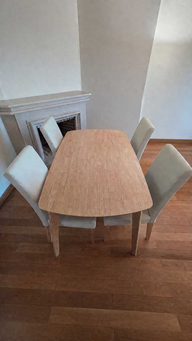 Mesa de jantar + 4 cadeiras