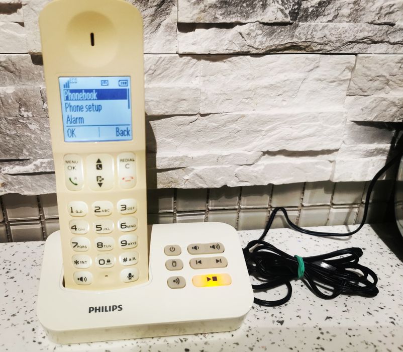 Phillips - telefon bezprzewodowy z sekretarka