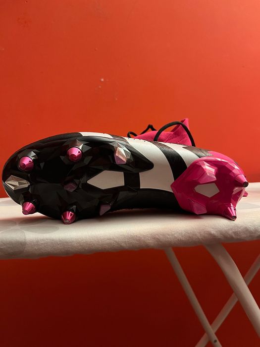 Buty piłkarskie korki