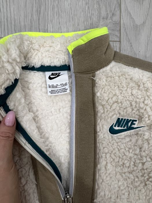 Шерпа , куртка , вітровка, бомбер Nike , Zara