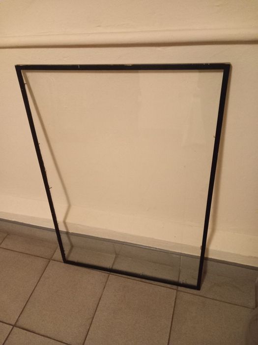 Rama z szybą 87 x 62 cm  - za darmo
