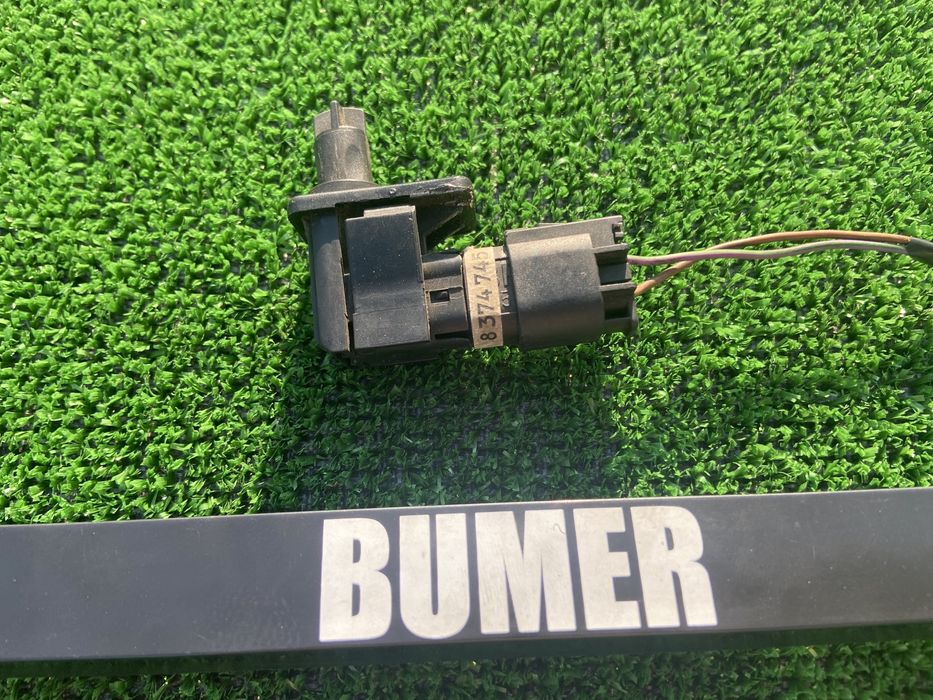 Концевик Капота Кінцевик Капоту БМВ Е39 BMW Шрот Ліпіни