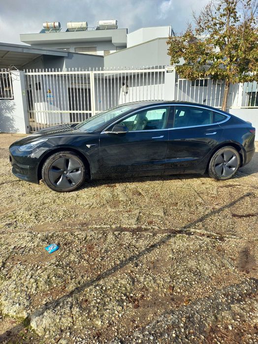 Empresa Tvde Tesla Long Range