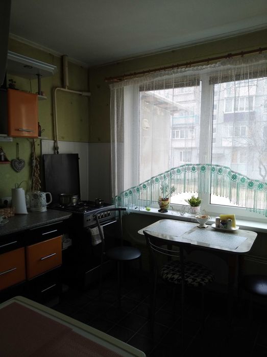 Продам  3 ком. кв -ру .в Чугуеве