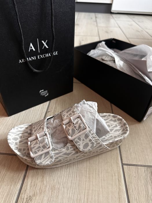 Жіночі шльопанці *Armani Exchange*