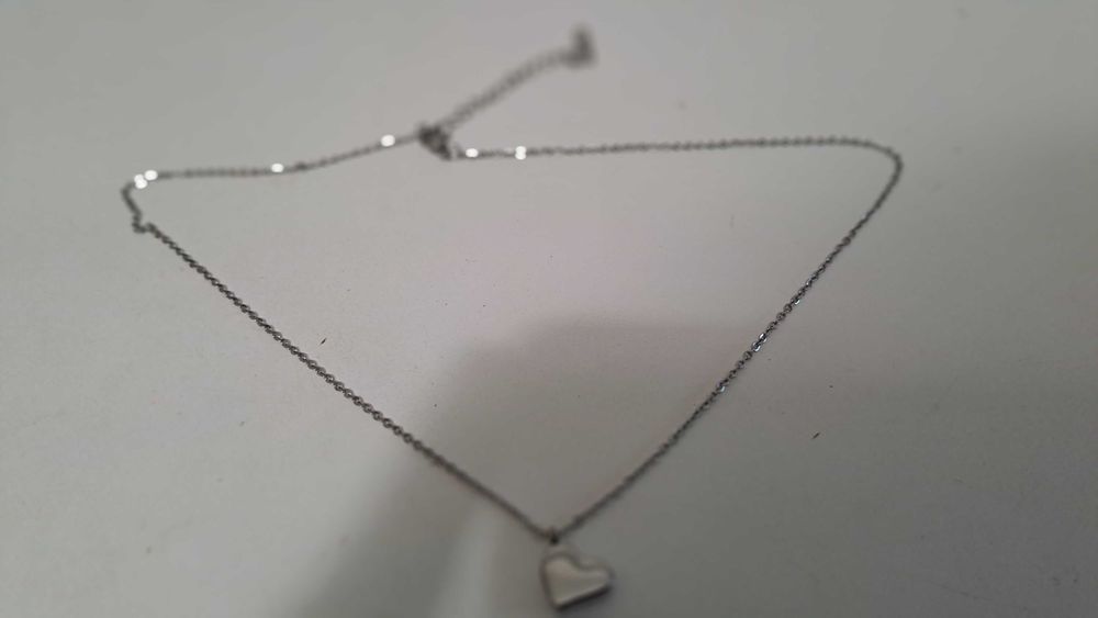 Colar de Prata com coração da Lonvica Jeweley.