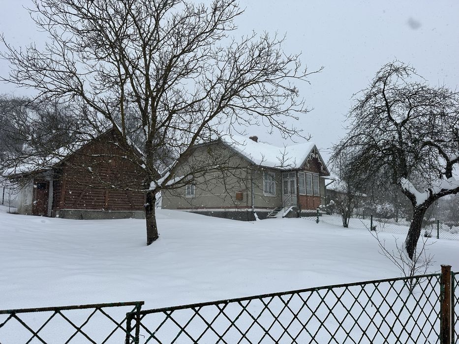 Продається будинок  поблизу Трускавця