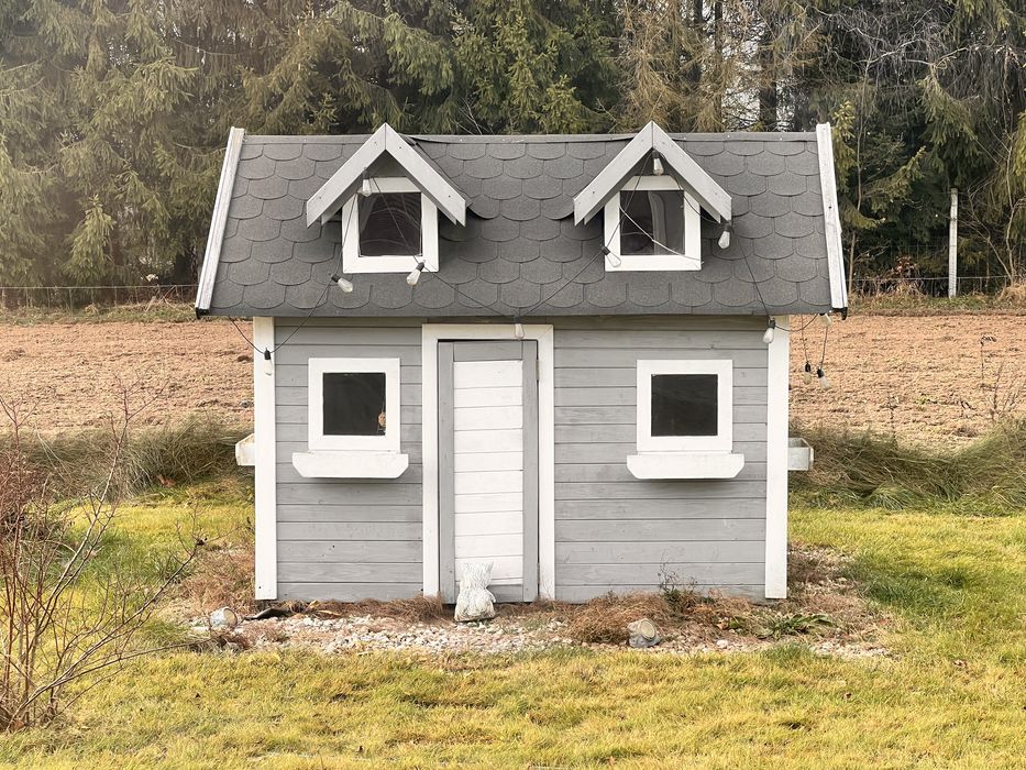 Domek drewniany dla dziecka