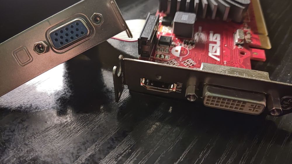 Видеокарта Аsus HD EAH 5450