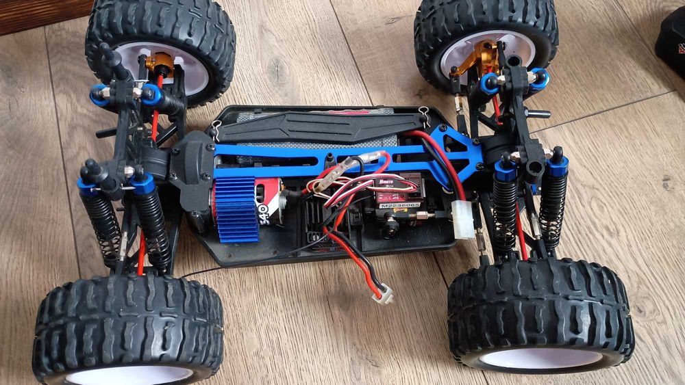 Samochód RC himoto 1:10