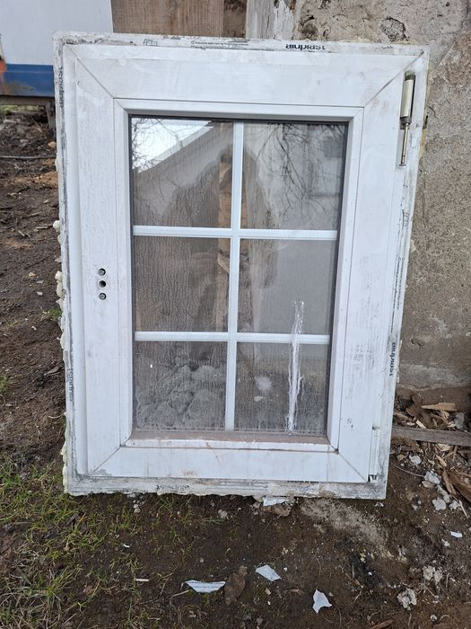 Uzywane Okno pcv 62x82