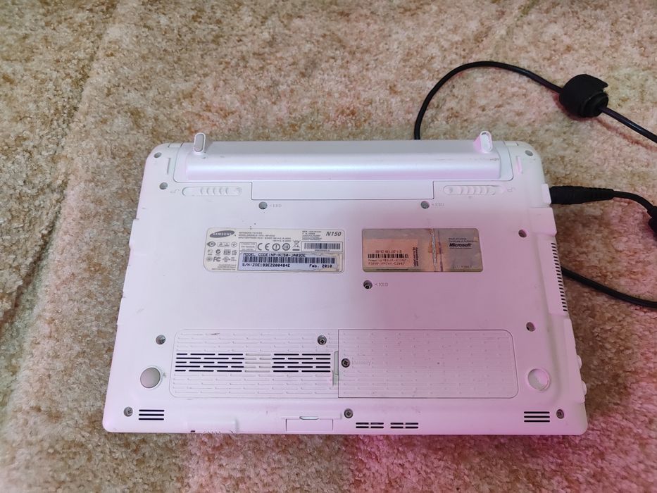 Нетбук Samsung NP-N150
