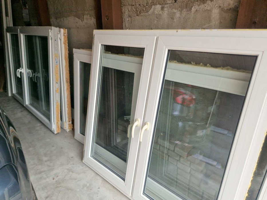 Plastikowe okna używane - 3 szybowe, 2 komorowe