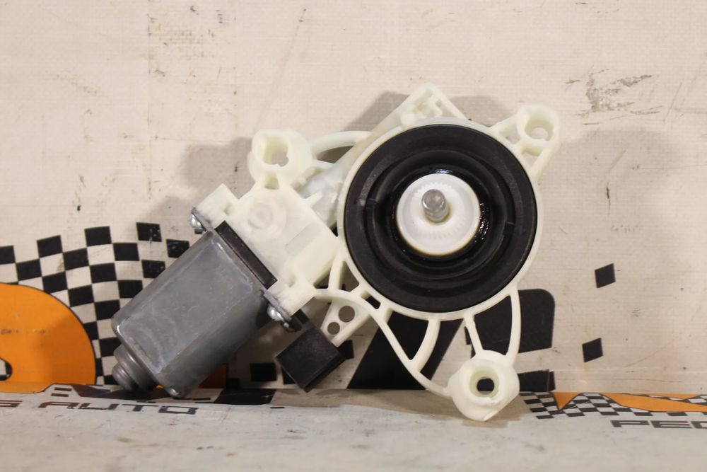 Motor vidro frente esquerdo MERCEDES-BENZ Classe A (W177)