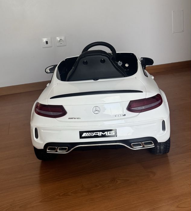 Carro criança elétrico