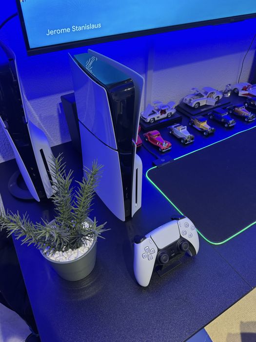 PS5 Slim 1TB - Como nova!