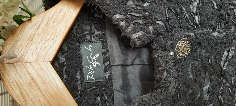 2 High-Quality Black Blazers, Size: M/L64740376085889124