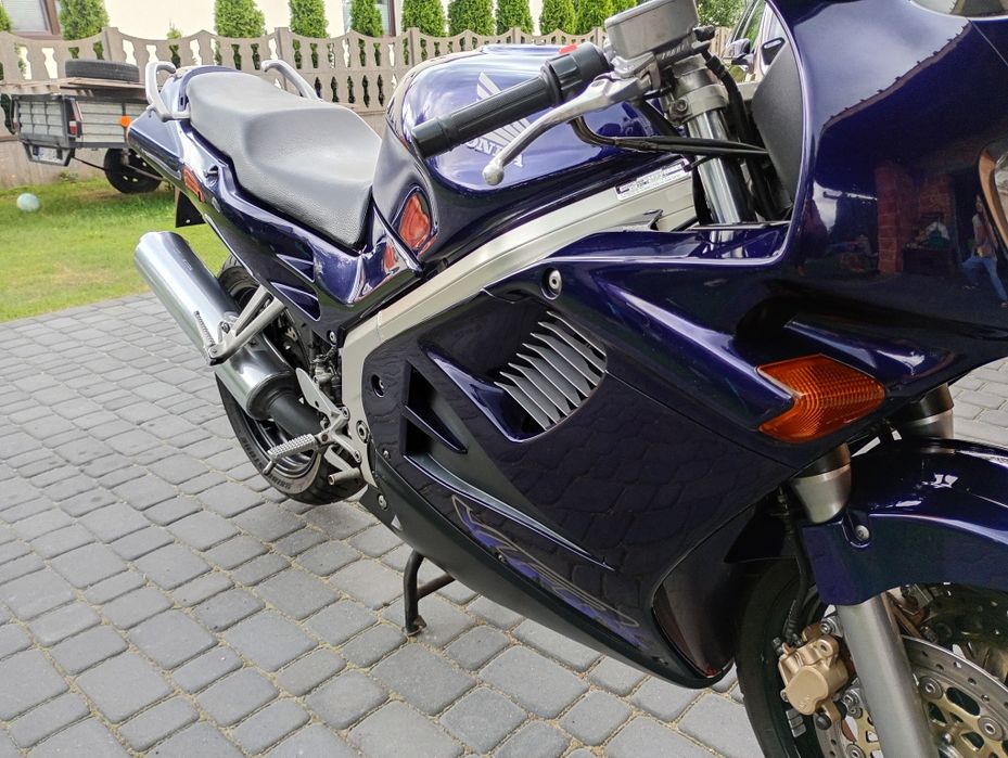 Honda Piękna VRF 750