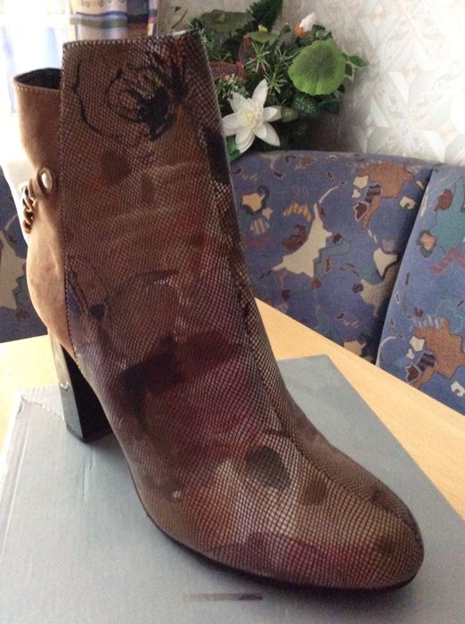 Продам ботинки кожаные демисезонные