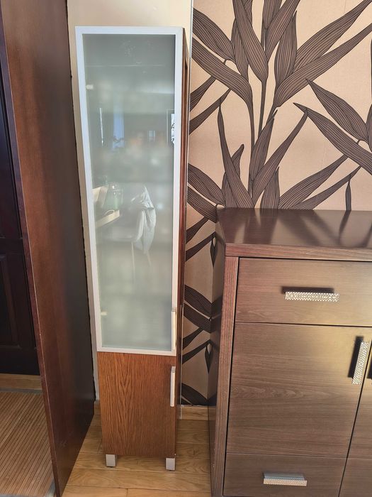 Witryna słupek przeszklona