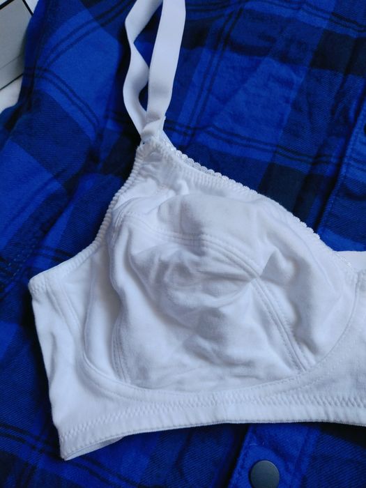 Бюстгальтер без кісточки
