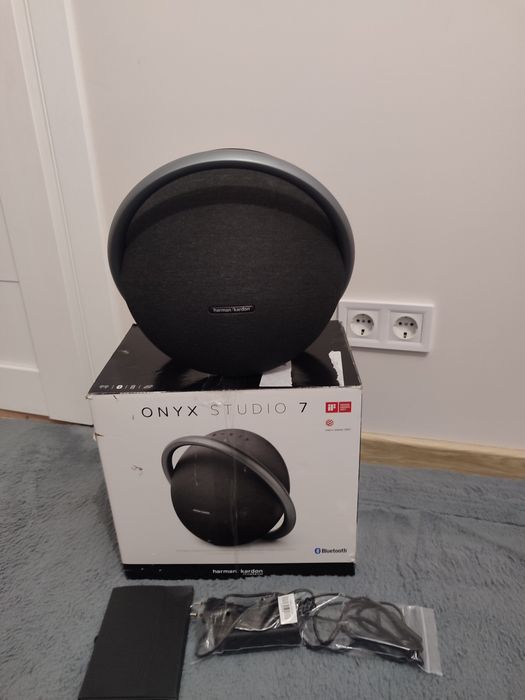 Harman/kardon onyx 7