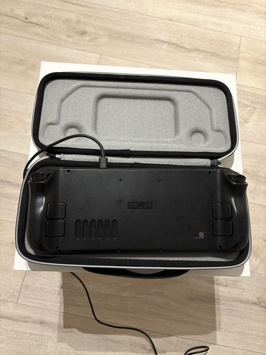 Steam deck LCD 512 GB + 1TB sd - stan bardzo dobry