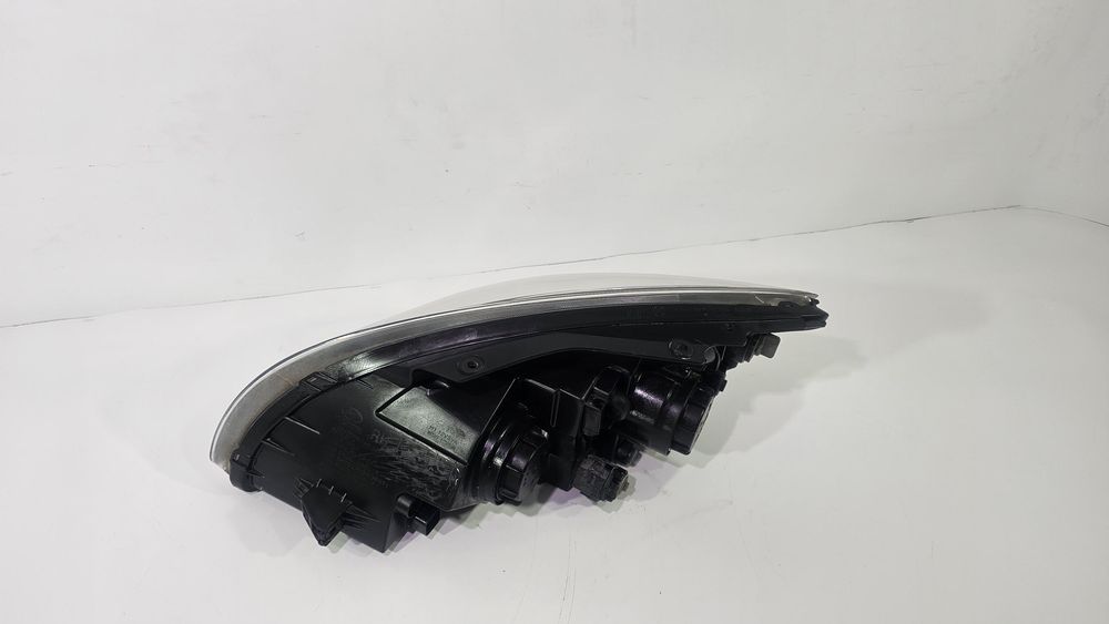 Hyundai i30 lift fl lampa przód przednia prawa europa